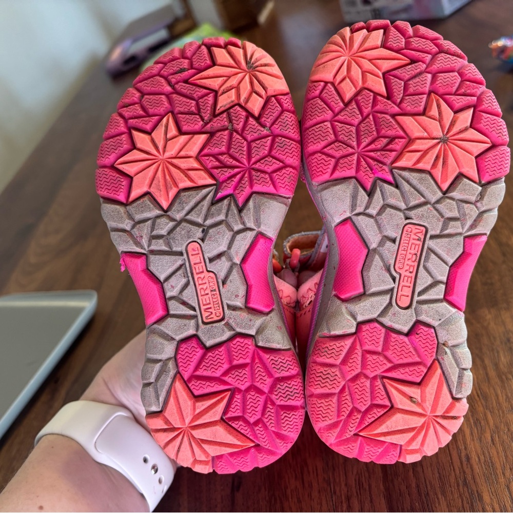 Merrell Kids' size 9 hydro sandals Vibrant Pink Adventure Sandals - Picture 3 of 3